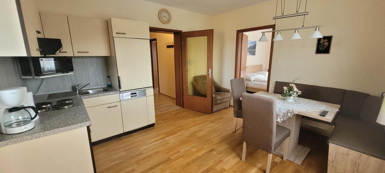 Ferienwohnungen Pippenbach Unternarrach Habitación foto